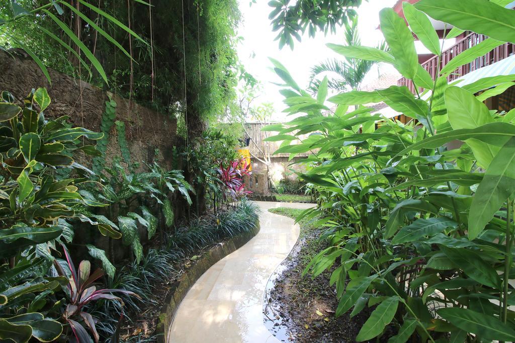 Petit Hotel Bali Ubud  Exterior photo